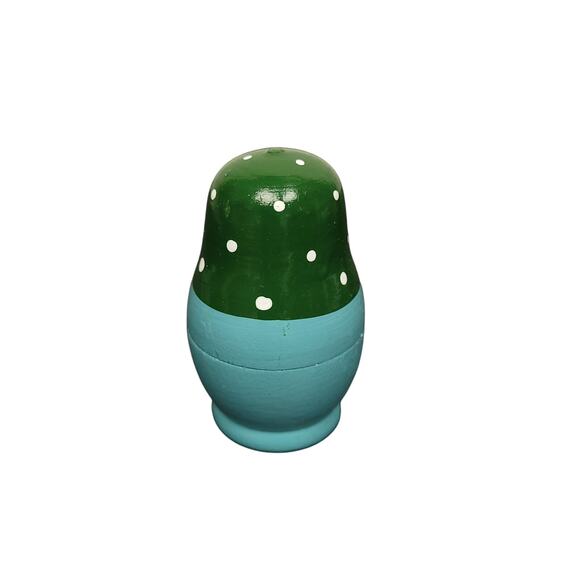 Wooden Russian Nesting Dolls Set of 5 Hand Painted Matryoshka Dolls - Picture 14 of 16